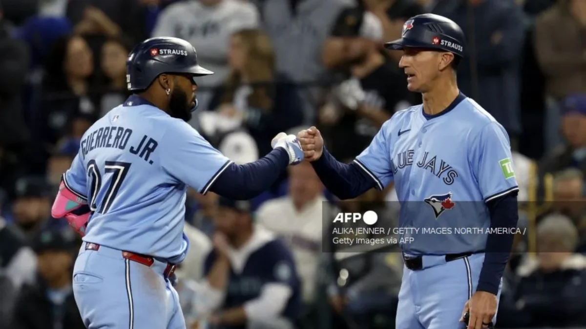 Los Toronto Blue Jays logran esta noche en Seattle su segunda victoria y revierten la paliza que buscaban propinarles los Mariners.