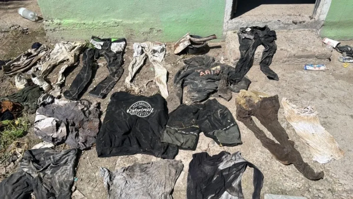 Integrantes del colectivo Hasta Encontrarte trabajan en la finca de Molino de Santa Ana, Irapuato, donde hallaron seis cuerpos.