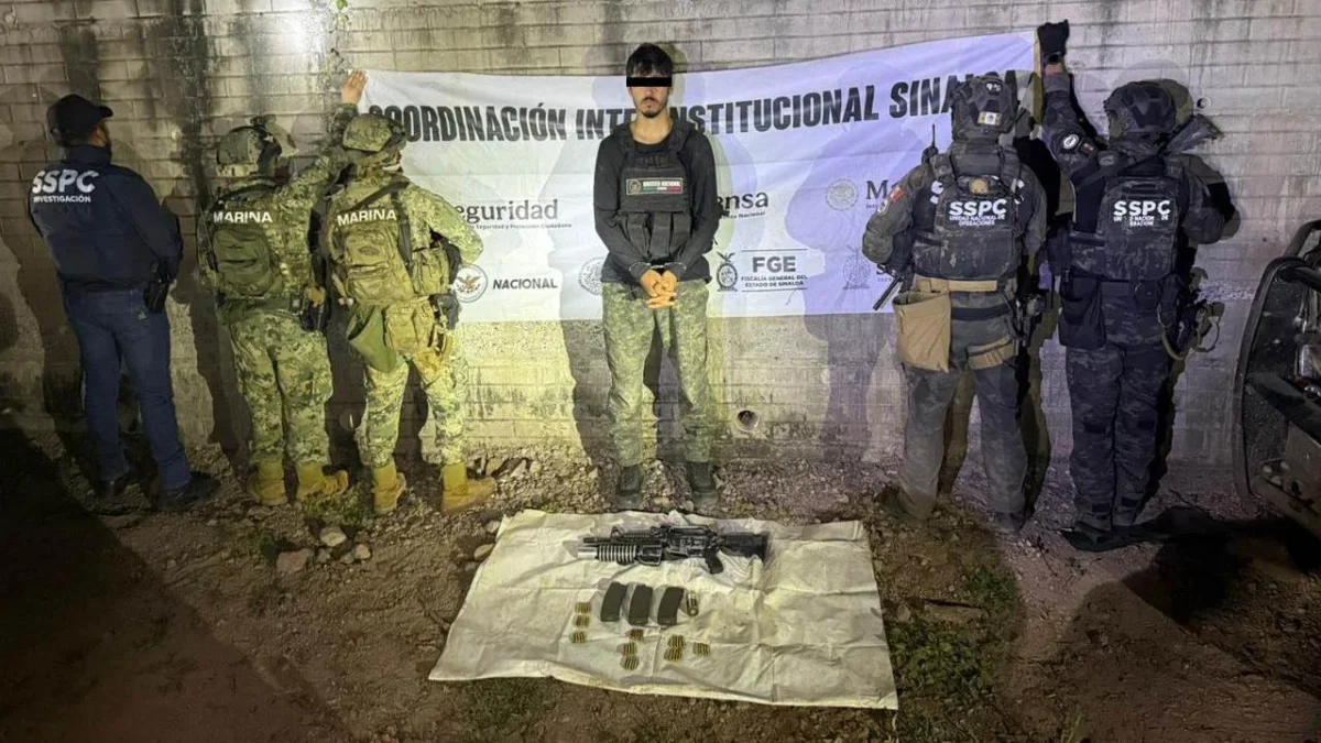Fuerzas Federales detuvieron a Filiberto “N”, integrante de “Los Chapitos” en posesión de armamento en Sinaloa.