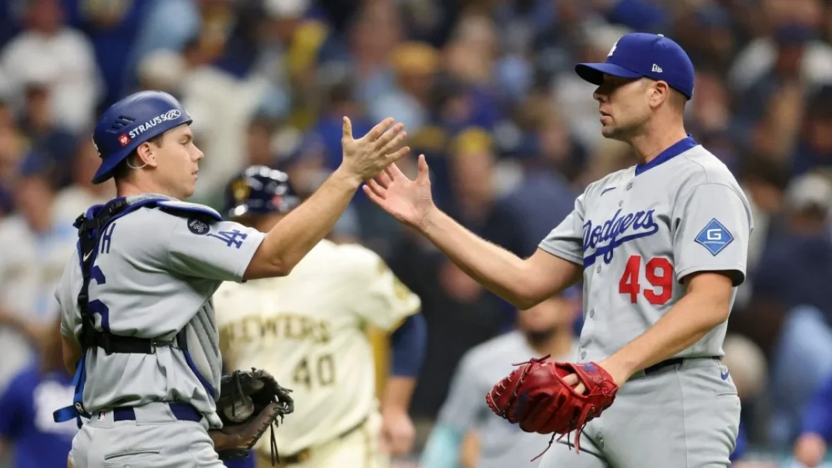 Los Angeles Dodgers se llevaron el juego 1 de la Serie de Campeonato de la Liga Nacional de la MLB ante los Milwaukee Brewers.