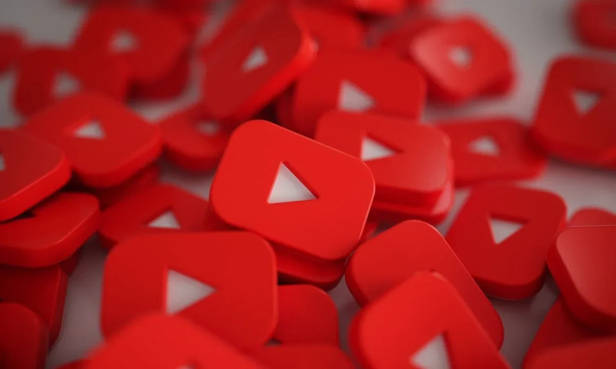 La plataforma de videos YouTube, propiedad de Google, registró una caída global afectando a usuarios y creadores de contenido.