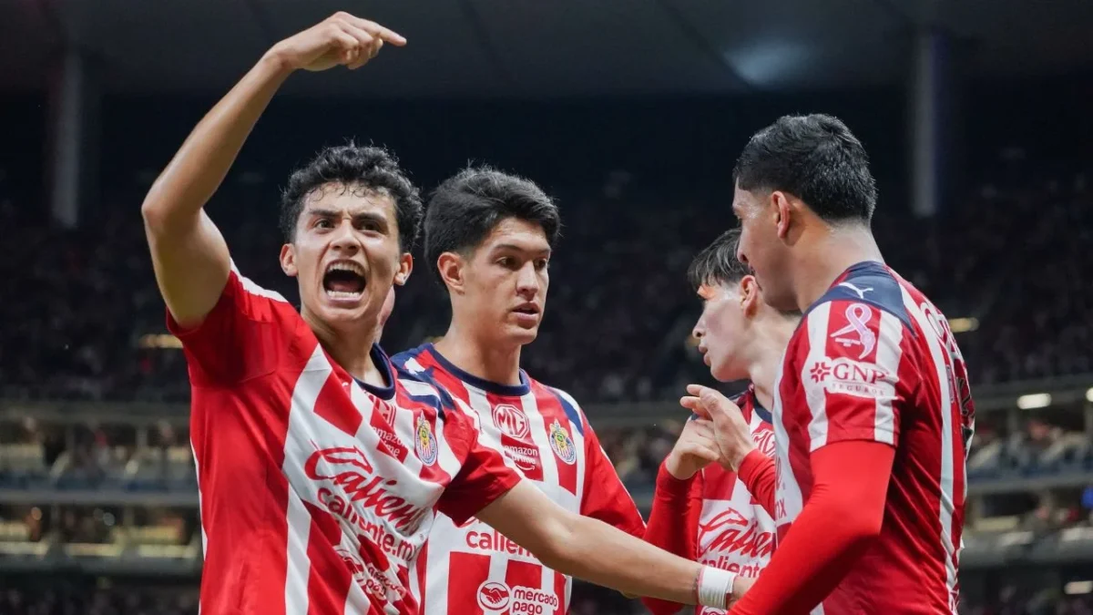 Chivas consiguió su cuarta victoria de forma consecutiva en el Torneo Apertura 2025 con un marcador de 2-0 frente a Mazatlán.