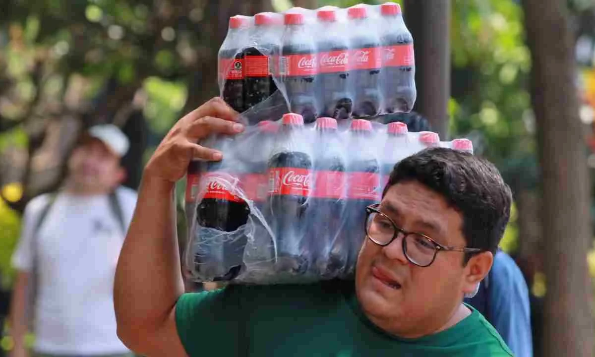 Coca-Cola llegó a un acuerdo con el gobierno de México para reducir en un 30% las calorías de sus bebidas.