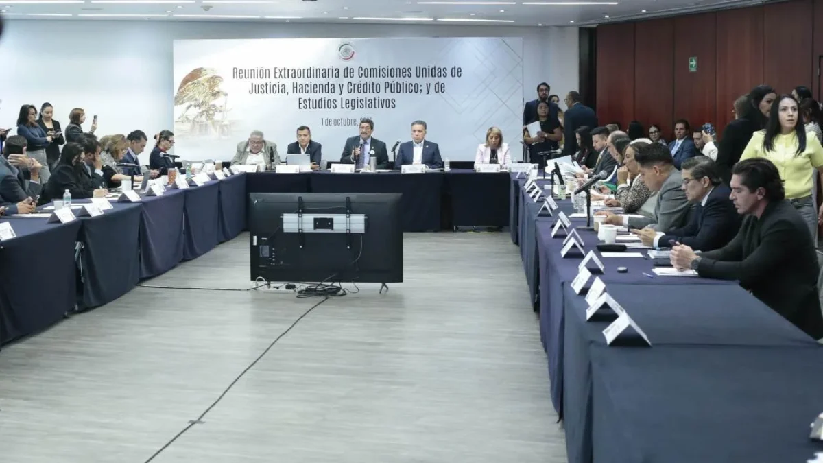 Las Comisiones Unidas del Senado aprobó, con ligeros cambios, el proyecto de reforma a la Ley de Amparo.