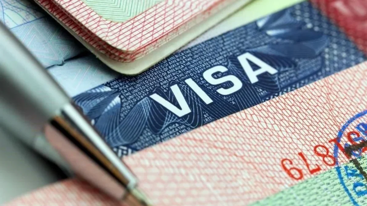 El gobierno de México, encabezado por Claudia Sheinbaum, aclaró que no recibe notificaciones sobre la revocación de visas por Estados Unidos.