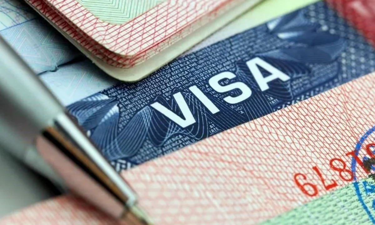 El gobierno de México, encabezado por Claudia Sheinbaum, aclaró que no recibe notificaciones sobre la revocación de visas por Estados Unidos.