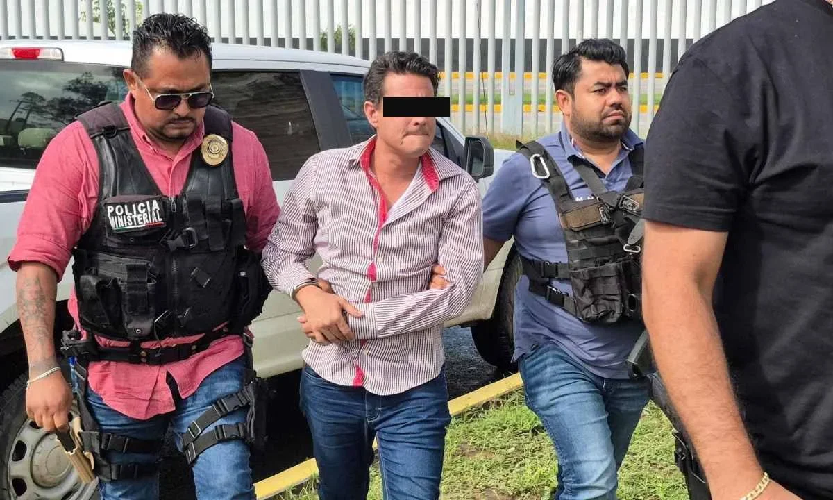 detienen-a-exdirigente-del-prd-en-veracruz-tras-amenazar-con-pistola-a-sus-vecinos