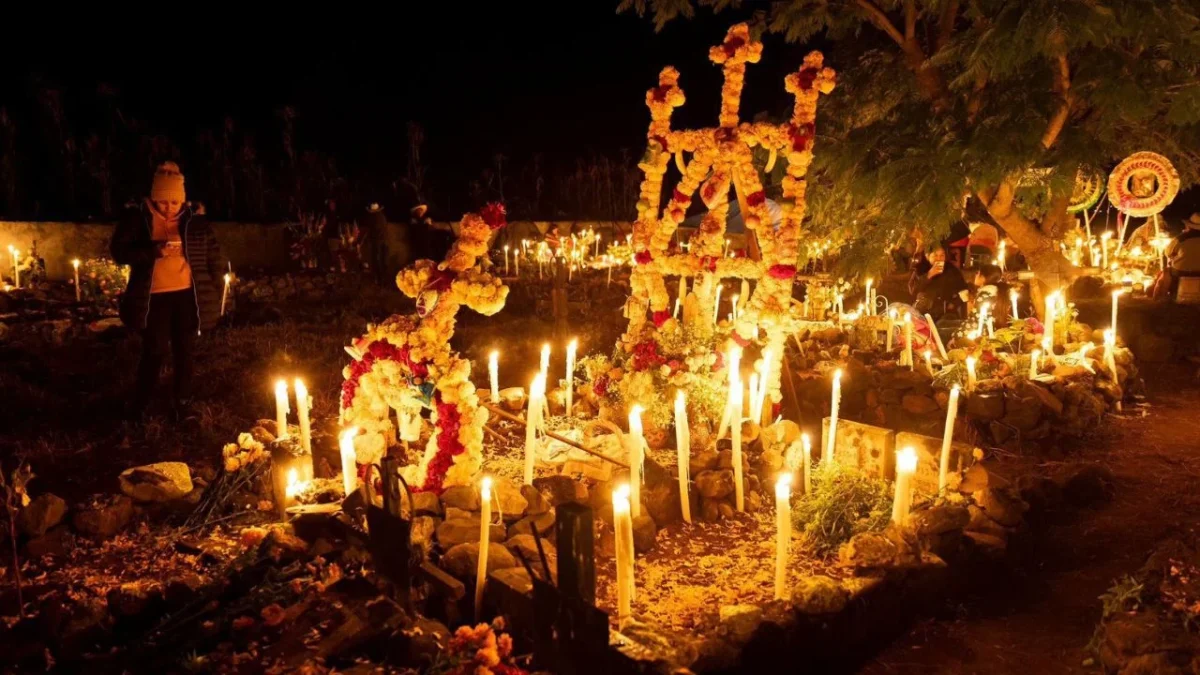 El gobernador Alfredo Ramírez Bedolla informó que Michoacán desarrolla más de 700 actividades para celebrar la Semana de Noche de Muertos.