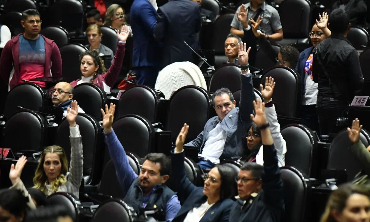 La Cámara de Diputados avaló en lo general la Ley Federal de Derechos.