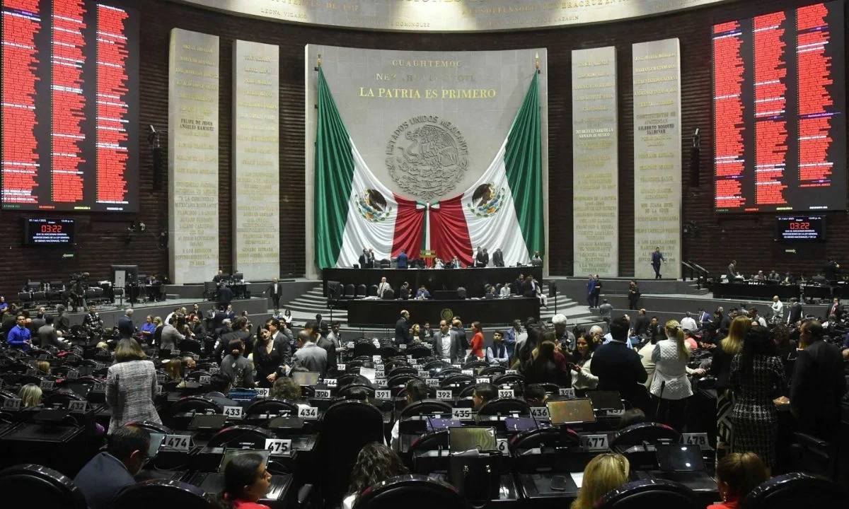 La Cámara de Diputados avaló en lo general la reforma al Código Fiscal de la Federación para combatir las prácticas en facturación falsa.