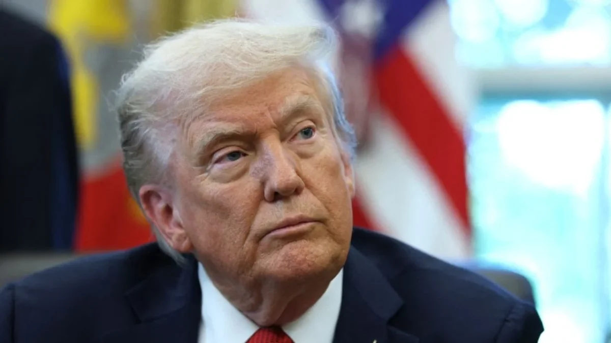 Donald Trump anunció que los camiones importados por Estados Unidos estarán sujetos a un arancel del 25% a partir del 1 de noviembre.
