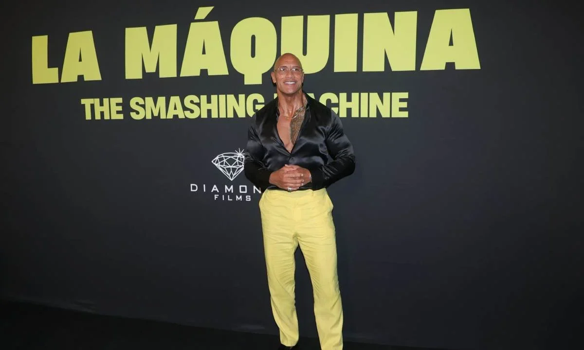 El actor y exluchador de WWE, Dwayne Johnson 'La Roca', promociona en México la película 'La Máquina'.