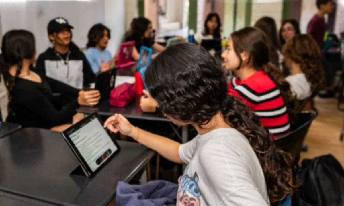 Educare celebró 30 años con el festival Merequetengue, una jornada que fusionó arte, tradición y educación inspirado en Día de Muertos.