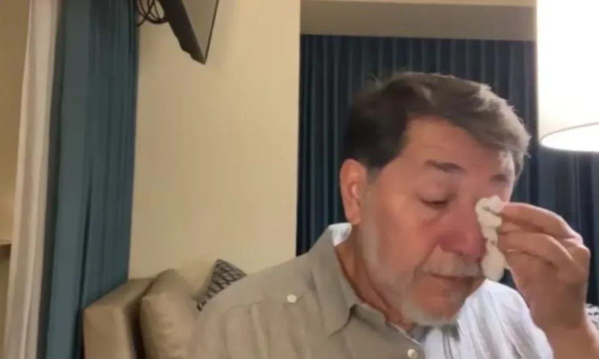 Noroña llora en su videocharla y destacó que las lágrimas obedecían a toda la situación que ha visto durante su viaje a Palestina.