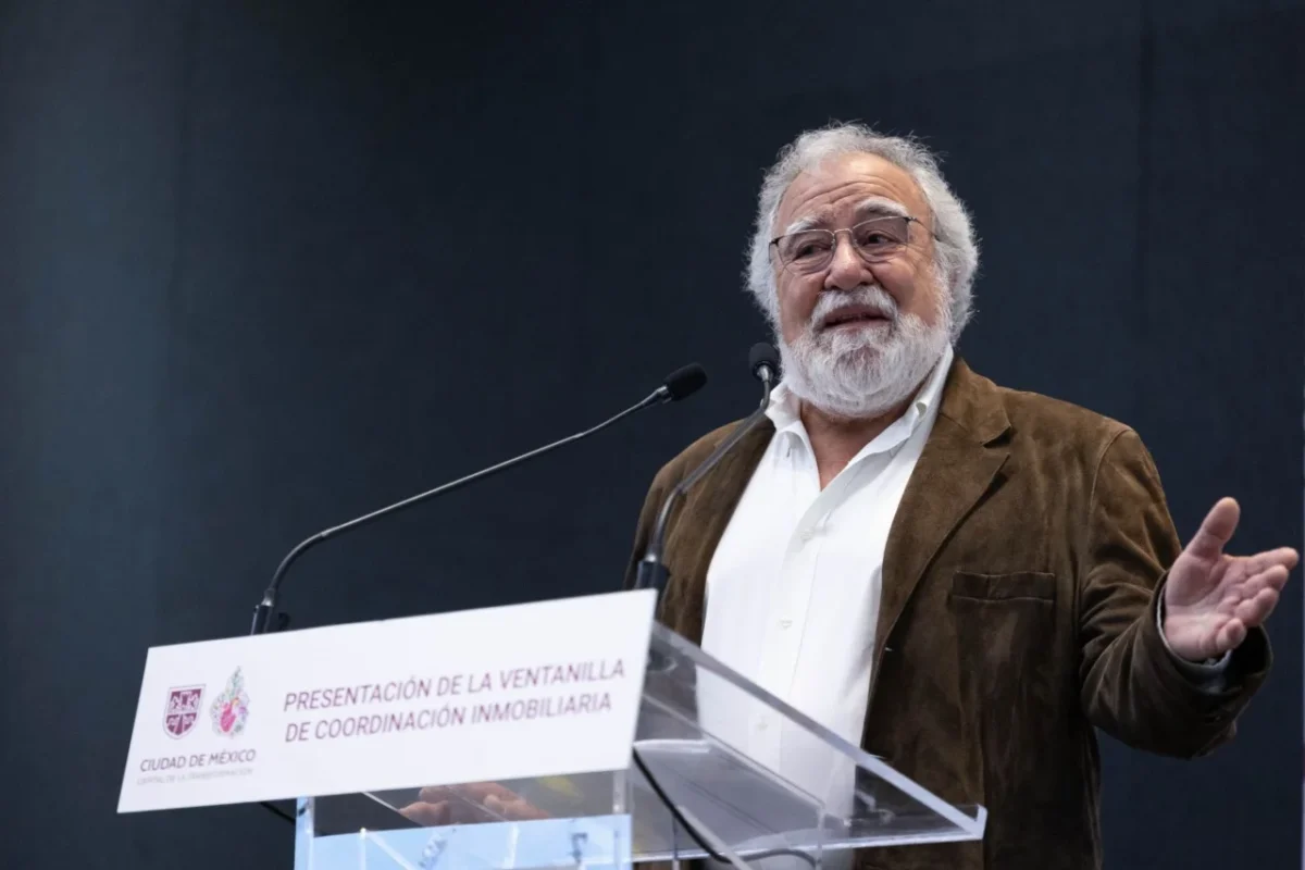 Alejandro Encinas dejó la Secretaría de Planeación para representar a México en la OEA, hecho cuestionado por legisladores del PAN.