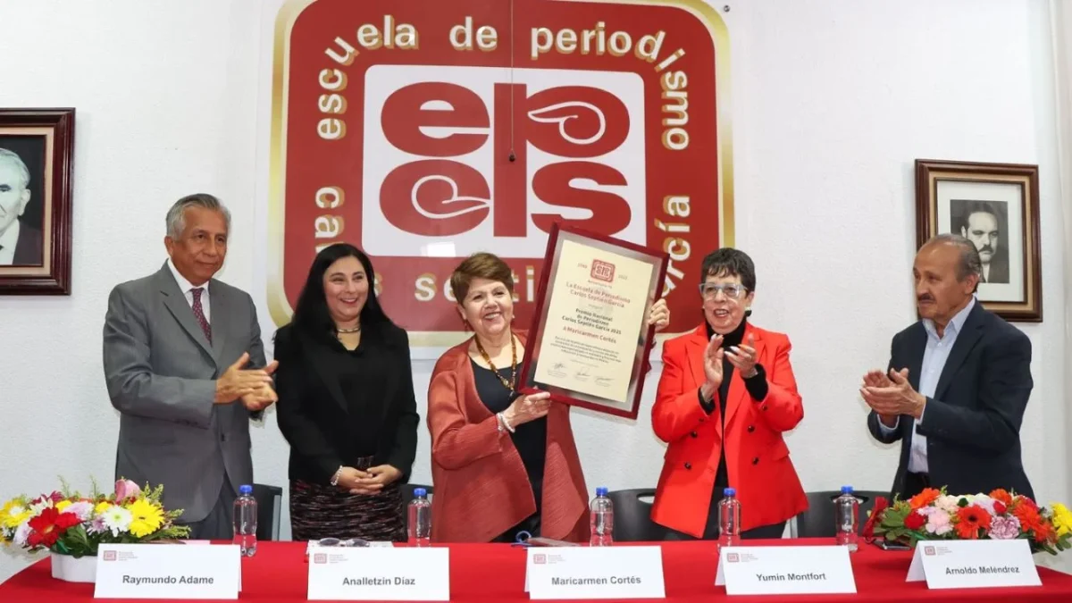 El premio se entrega cada año por la Escuela de Periodismo Carlos Septién García, para reconocer a periodistas mexicanos íntegros.