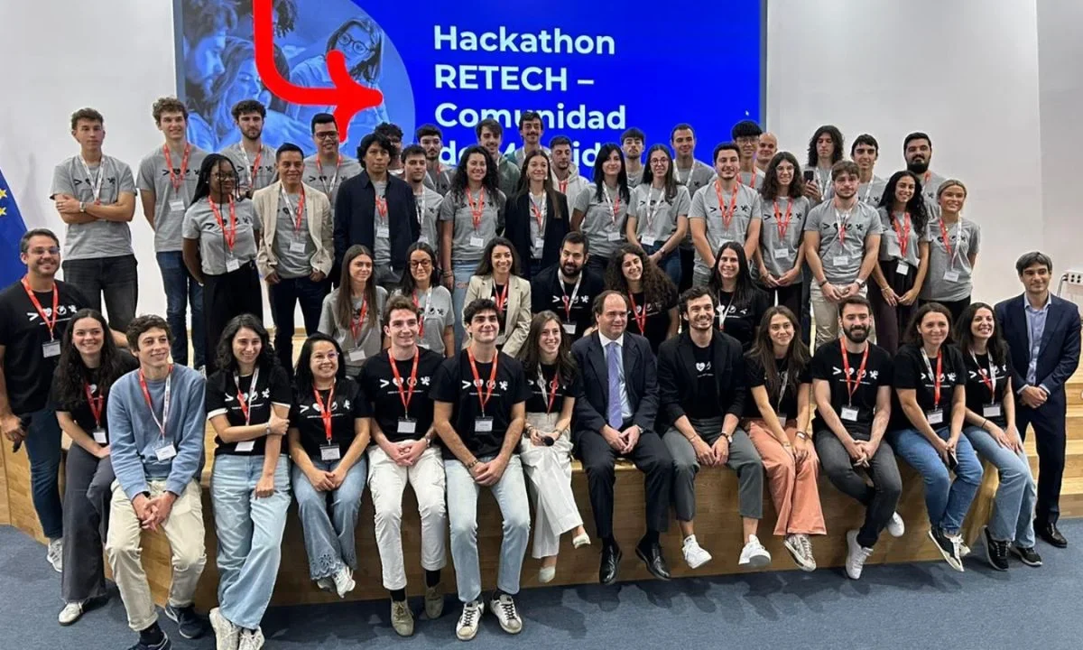 Un equipo de estudiantes mexicanos clasificaron a la gran final del hackathon DefIneSpace 2025 en Francia.