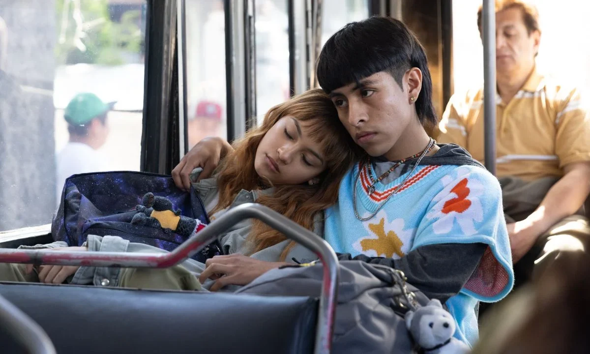 El realismo mágico llega al streaming con acento mexicano en Cometierra, una nueva serie que adapta la novela homónima de Dolores Reyes.