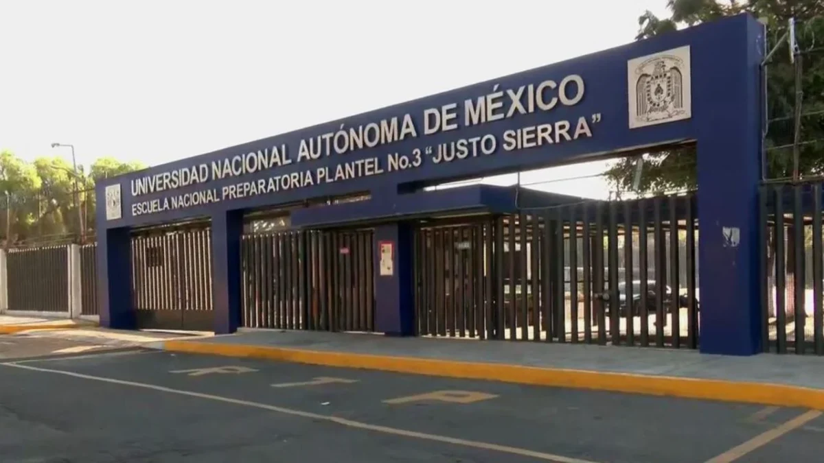 Estudiantes atemorizados en la UNAM, ahora Prepa 3 fue desalojada de forma preventiva