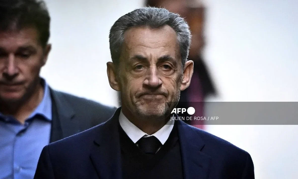 Nicolas Sarkozy fue declarado culpable por un tribunal de financiar ilegalmente con dinero libio su campaña electoral en 2007. 