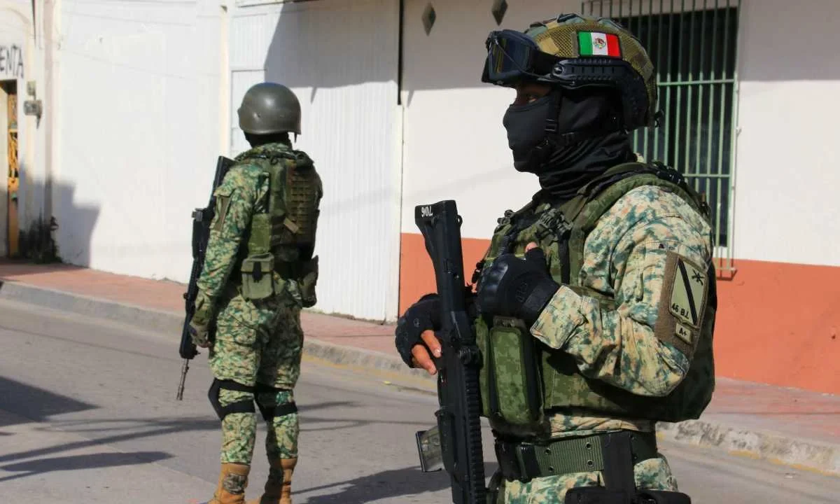 Autoridades estatales detuvieron a un exfuncionario de Tabasco, señalado por sus presuntos nexos con "La Barredora".