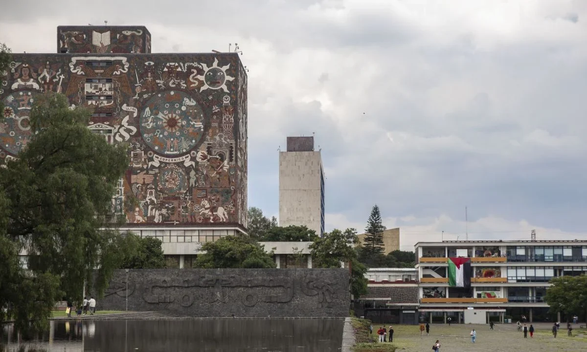 Las dos personas identificadas por lanzar amenazas de bomba en instalaciones de la UNAM están citadas a declarar ante las autoridades.