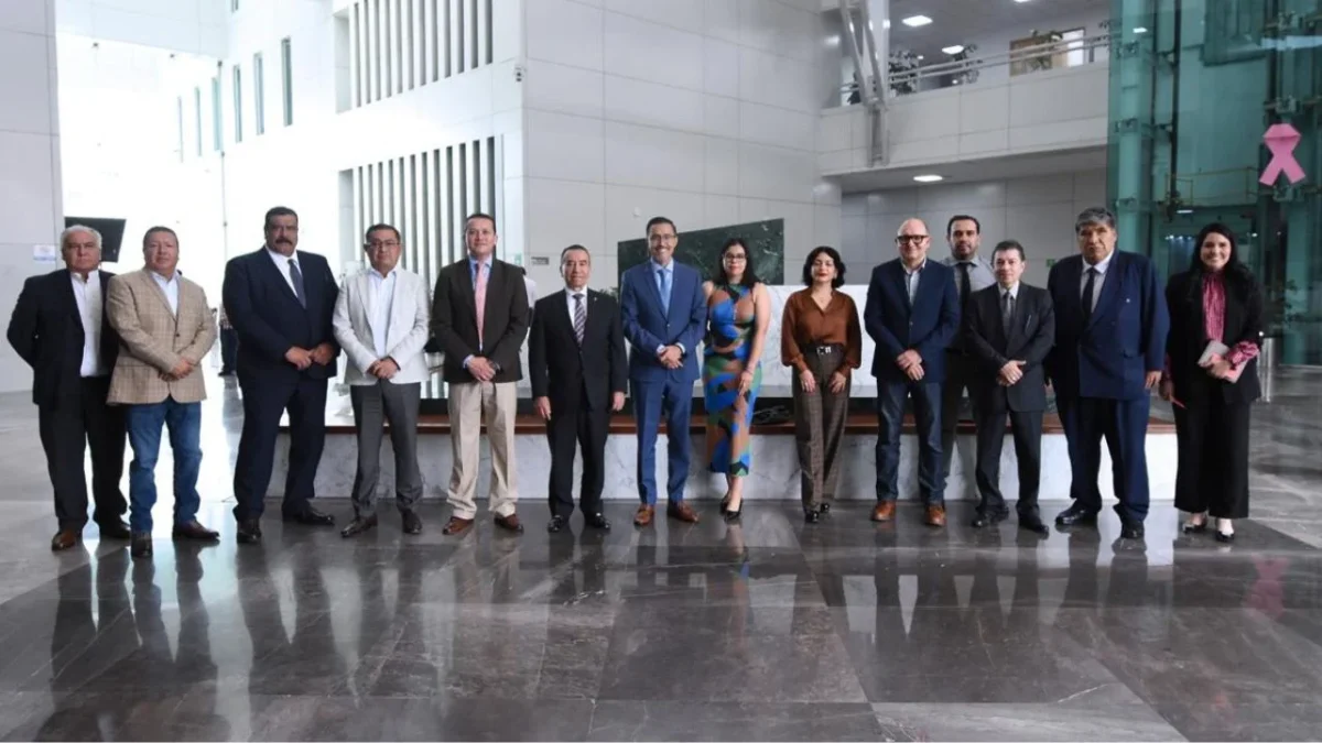 Durante el encuentro entre Rufino León Tovar y Sergio Javier Molina, destacaron los planes de capacitación y formación académica para los integrantes del Tribunal de Disciplina Judicial.