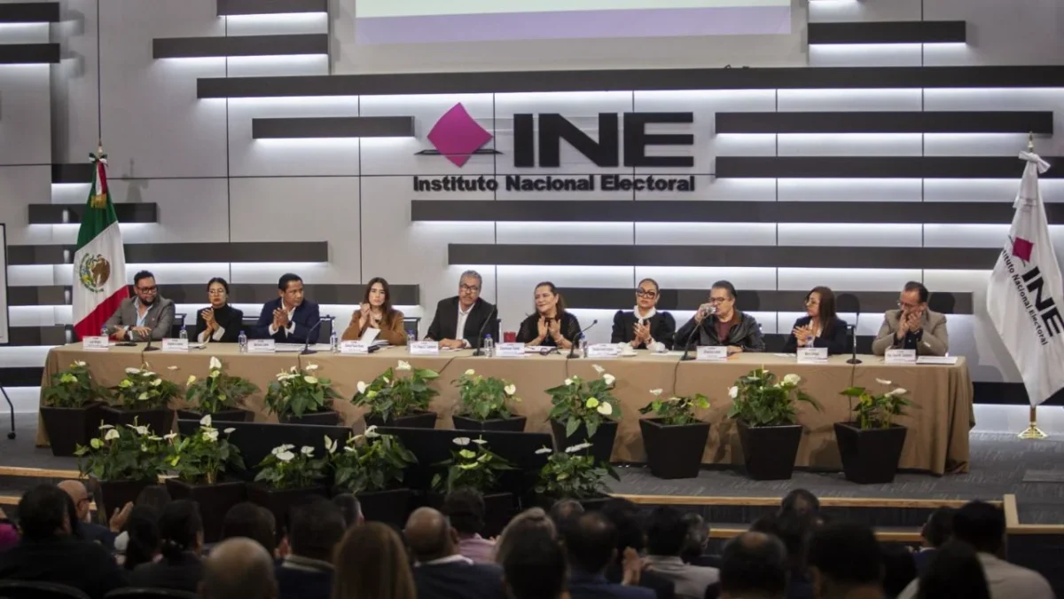 La Junta General Ejecutiva del INE trabaja en dos documentos sobre discusión de la reforma electoral, a cargo de la Comisión Presidencial.