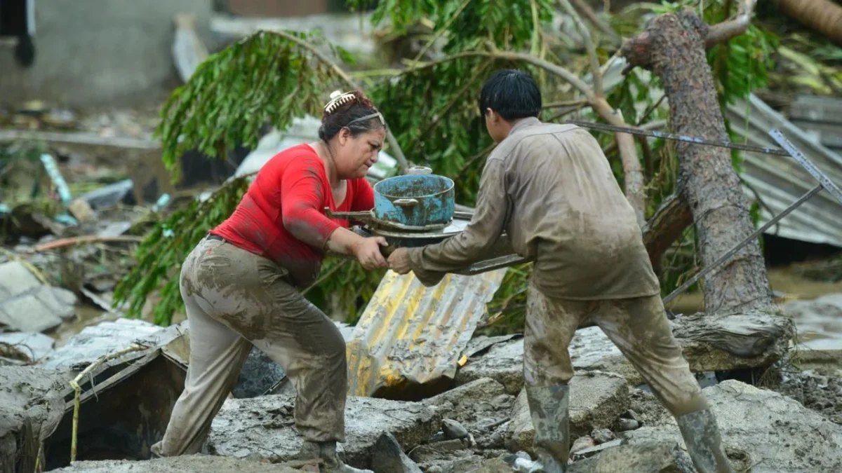 Instala DIF de Monterrey centro de acopio para damnificados por lluvias