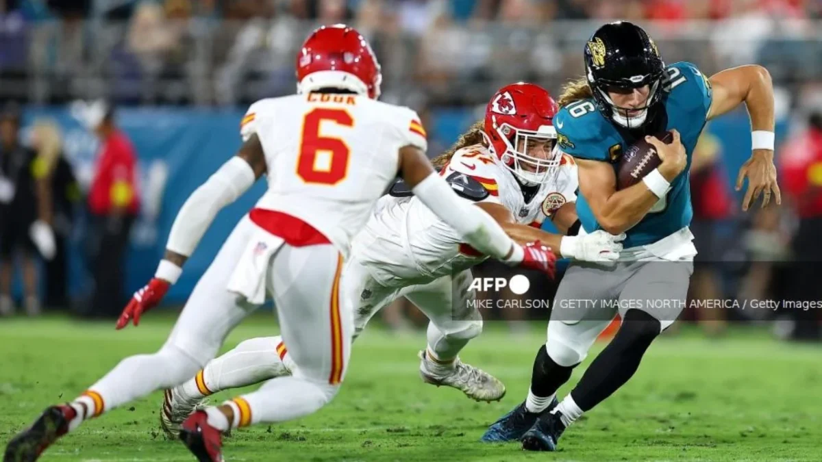 Con varias volteretas en el juego, los Jaguars superaron como locales a los Chiefs para cerrar así la quinta semana de la NFL.