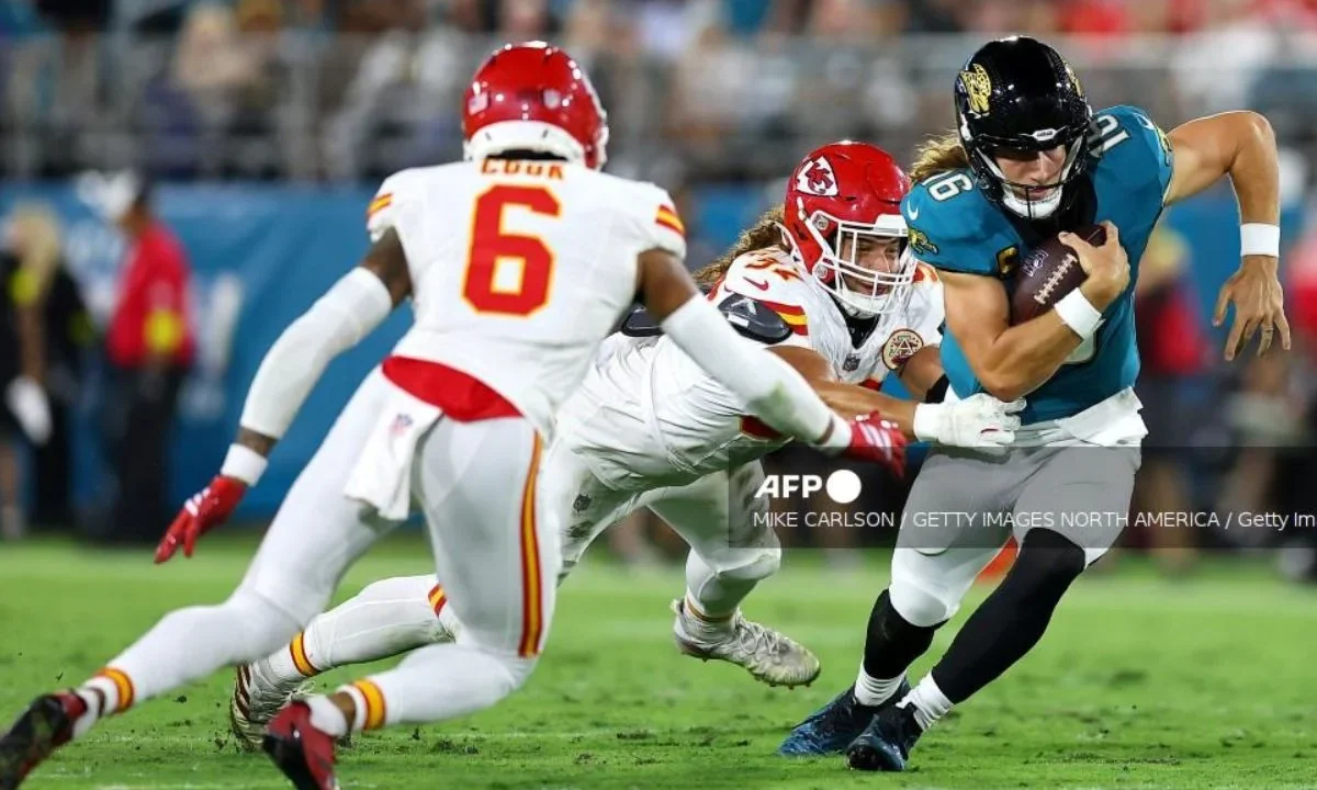 Con varias volteretas en el juego, los Jaguars superaron como locales a los Chiefs para cerrar así la quinta semana de la NFL.