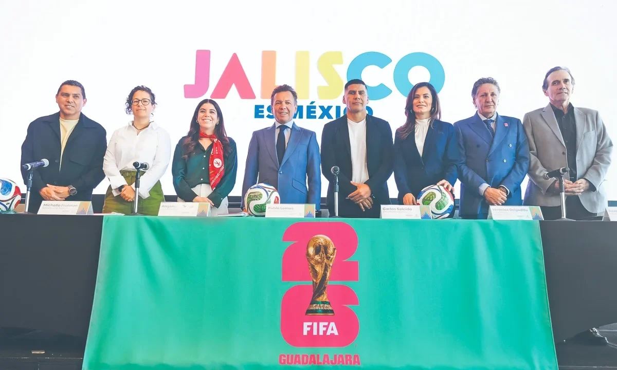 Los exdeportistas representarán a Jalisco en la promoción de la Copa Mundial FIFA 2026 como nuevos embajadores oficiales.