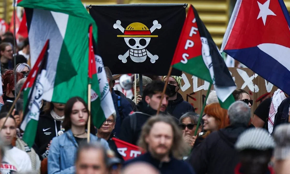 En el mundo, la Generación Z convierte símbolos pop en banderas de protesta.