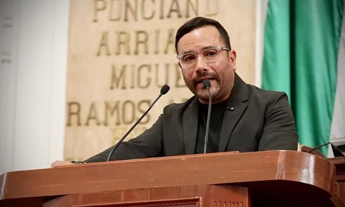 Víctor Romo, diputado local de Morena, presentó Iniciativa ante el Congreso capitalino para proteger a los árboles patrimoniales en CDMX.
