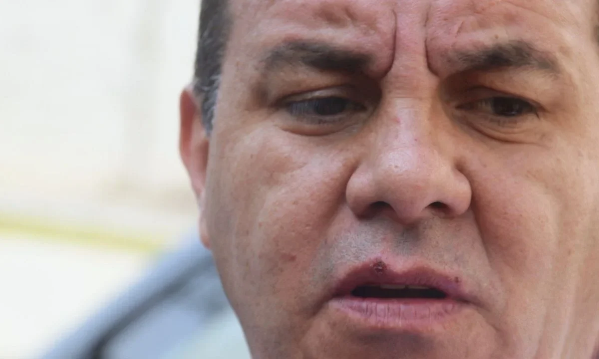 Tras desliz de Cuauhtémoc Blanco jugando pádel durante la Comisión de Presupuesto, Morena recuerda a sus diputados criterios de asistencia.