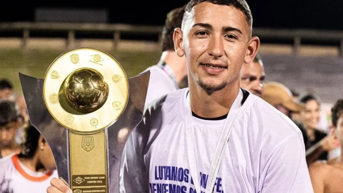 Muere el futbolista Antony Ylano tras chocar con una vaca