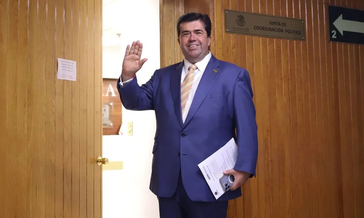 El diputado Pedro Haces Barba resaltó que "ninguna democracia puede entenderse sin la existencia de partidos políticos libres".