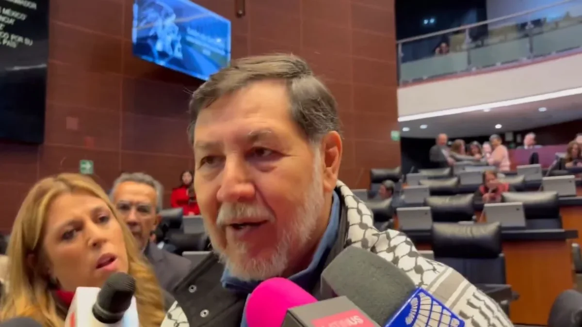 No tengo que transparentar nada', responde Noroña por pagar avión privado para gira en Coahuila