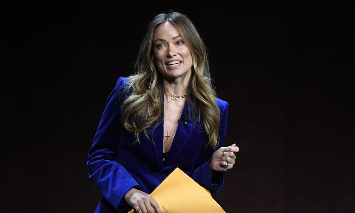 Olivia Wilde regresa al cine como parte del elenco estelar de Behemoth!, dirigida por Tony Gilroy para Searchlight Pictures.