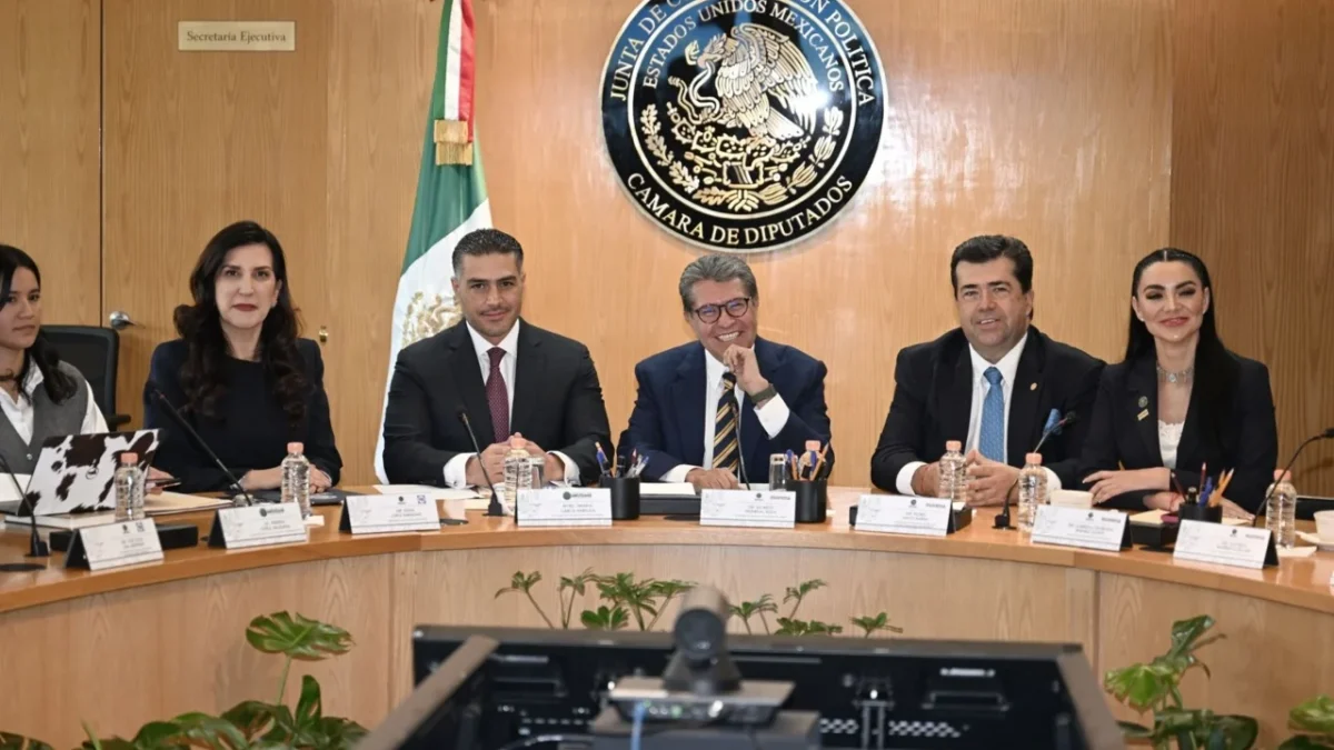 Omar García Harfuch acude a la Cámara de Diputados para dialogar con la Jucopo sobre temas de seguridad nacional.