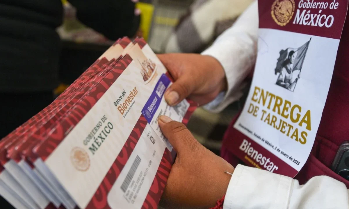 A partir de octubre, las mujeres que se registraron en agosto a la Pensión Mujeres Bienestar, podrán recibir su tarjeta. Conoce fecha exacta.