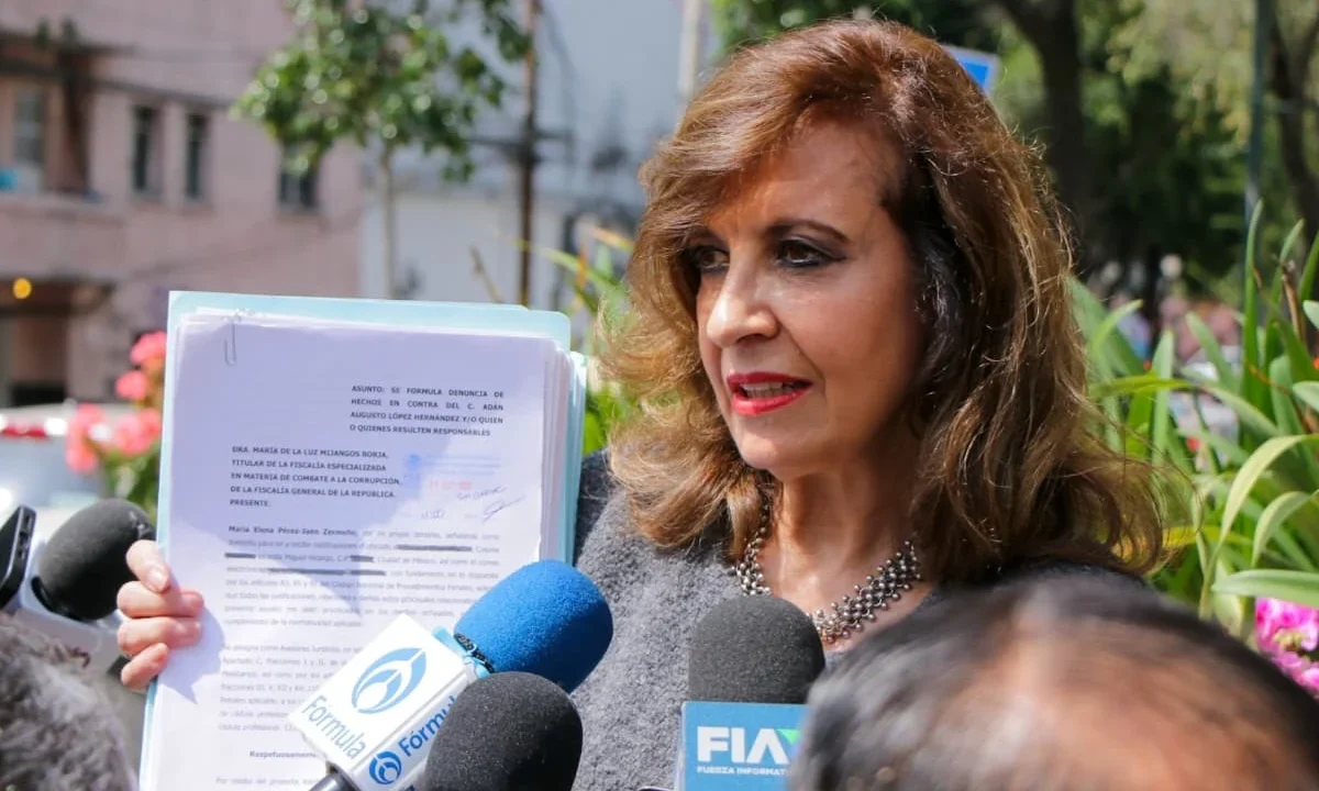 La exdiputada María Elena Pérez-Jaén presenta ante la FGR 37 denuncias contra Adán Augusto López por manejo irregular de recursos.