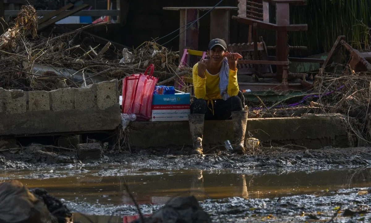 Labores de limpieza en El Álamo, Veracruz