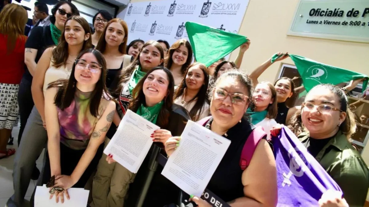 La diputada local de Morena, Greta Barra, presentó dos iniciativas ante el Congreso de Nuevo León para despenalizar el aborto.