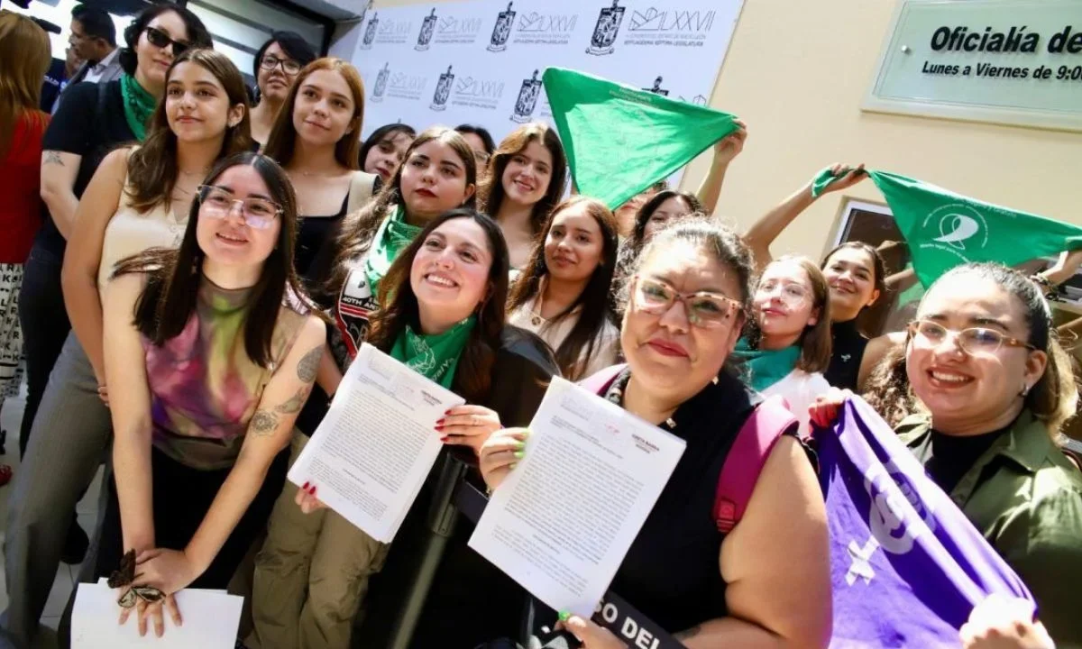 La diputada local de Morena, Greta Barra, presentó dos iniciativas ante el Congreso de Nuevo León para despenalizar el aborto.
