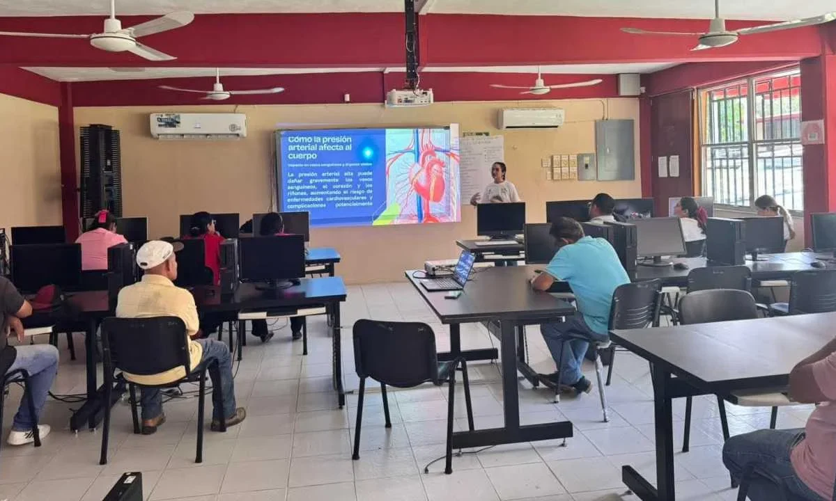 Refuerzan acciones para certificar espacios más sanos y productivos en el municipio de Escárcega, Campeche.