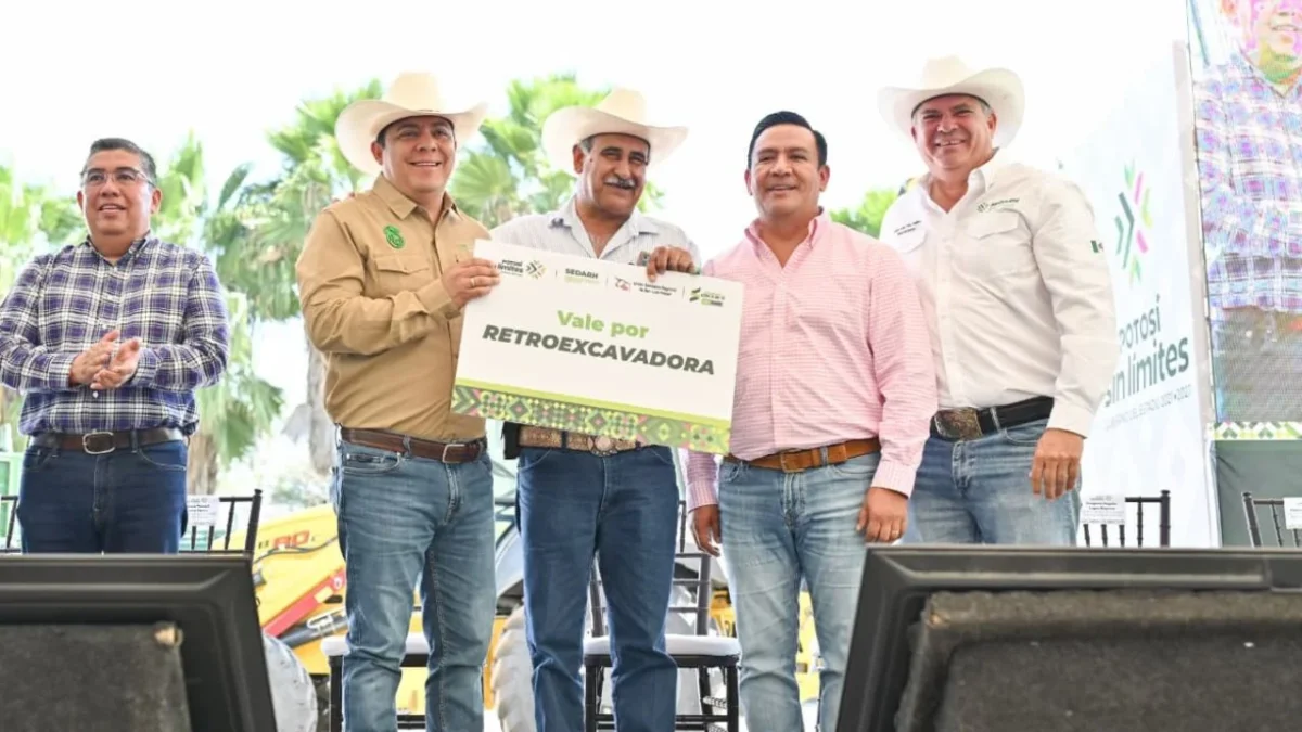 El Gobernador de San Luis Potosí, Ricardo Gallardo, beneficia a 38 asociaciones ganaderas de la zonas Centro, Altiplano y Media del Estado.