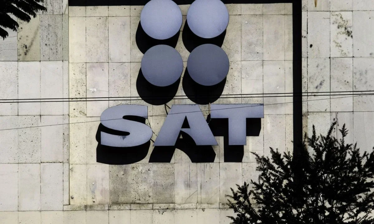 El administrador general de Auditoría de Comercio afirmó que el SAT impulsa el comercio exterior sin comprometer la legalidad.