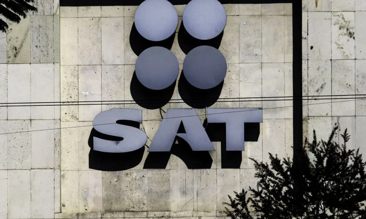 SAT busca reforzar la lucha contra el contrabando y mejorar la recaudación en las aduanas del país mediante la Ley Aduanera.