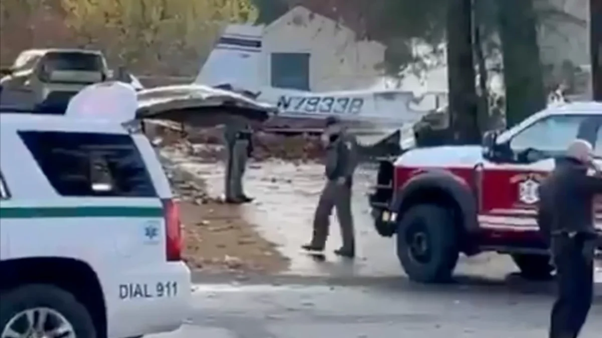 La víctima mortal de la avioneta desplomada en Saratoga, NY, se trata del piloto, mientras que un pasajero resultó con heridas graves.